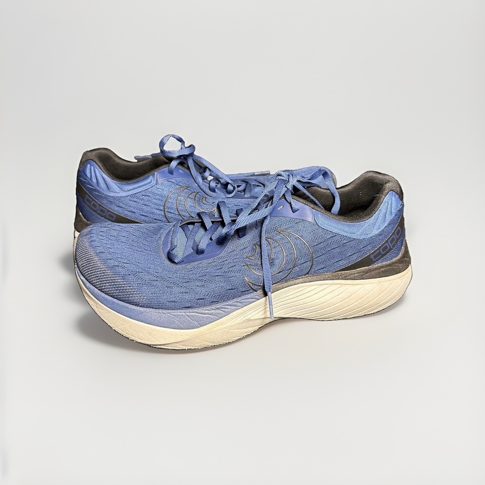 Topo Athletic Atmos Navy White Mens Size 12 Max Cushion Running Shoes